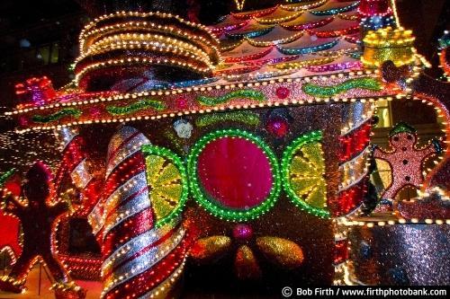 Holidazzle Parade,Mpls,Minneapolis,Minnesota,MN,night,holiday,tradition,winter,Christmas,celebration;lights;festive,destination