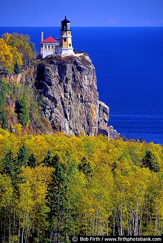 destination;fall colors;Great Lakes;Kitchi Gammi;Lake Superior;Minnesota;Minnesotas North Shore;MN;North Shore Scenic Drive;Split Rock Light Station;Split Rock Lighthouse State Park;tourism;trees;woodlands;blue sky