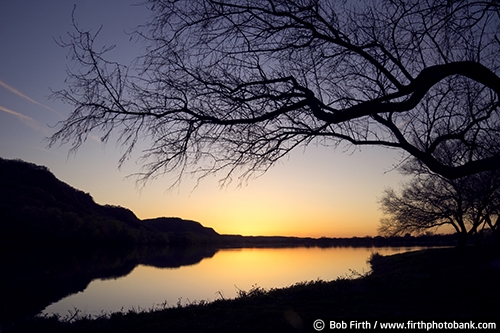 bluffs;hills;Mighty Mississippi;Minnesota;Mississippi River;MN;peaceful;silhouette;sunrise;sunset;trees;WI;Wisconsin;twilight;fog