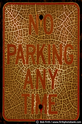 automotive;cracking;fading;informational;metal;message;no parking;old signs;peeling paint;rusting;rusty;signage;warning
